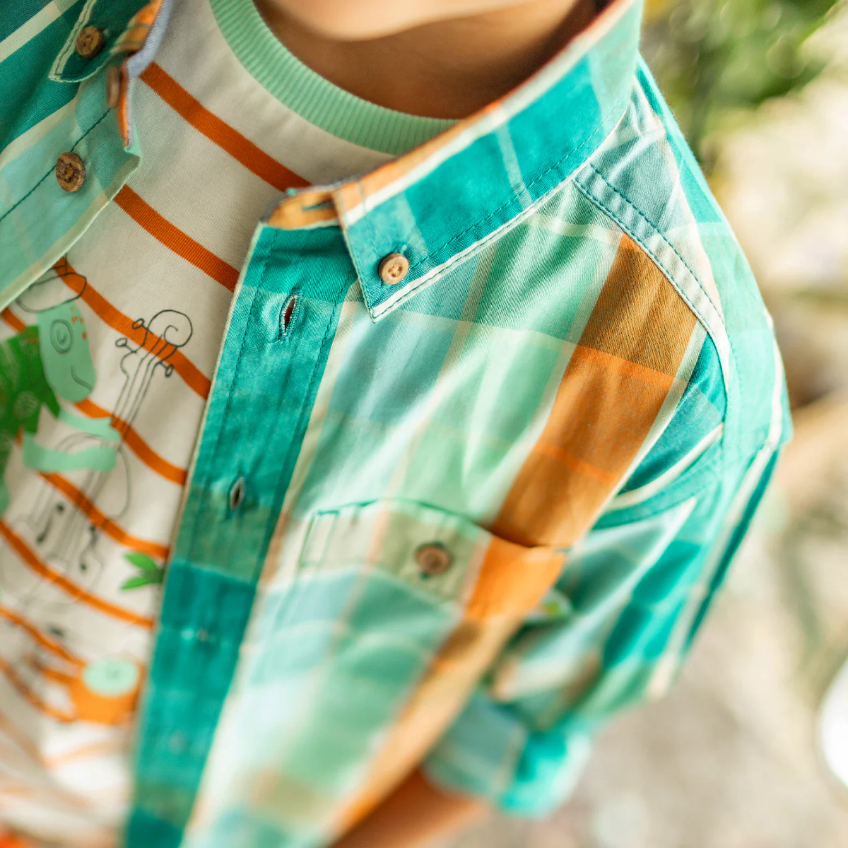 Chemise turquoise et orange à carreaux, enfant - Image 4