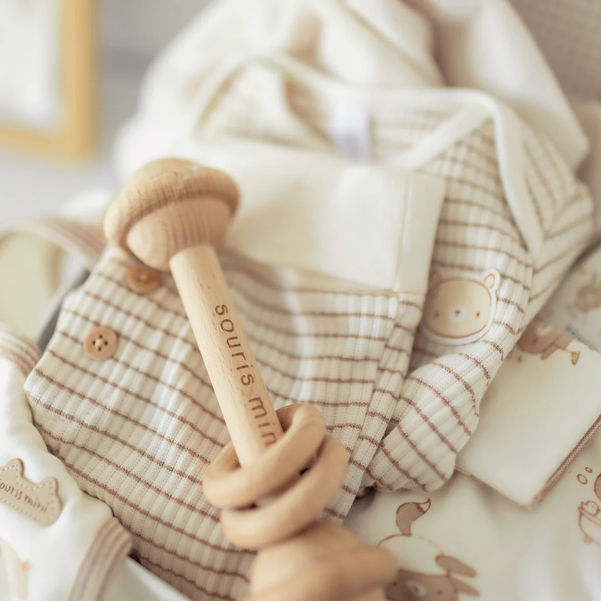 Coffret cadeau crème et beige « Le Signature » (11 pièces), naissance - Image 17