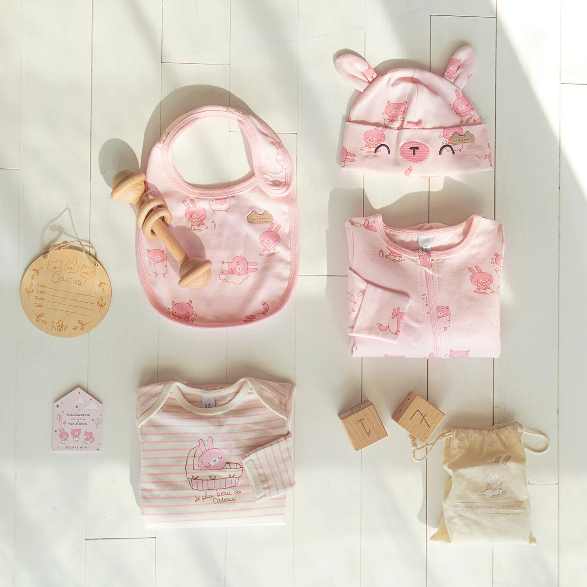 Coffret cadeau rose et crème « Le Classique » (8 pièces), naissance - Image 4