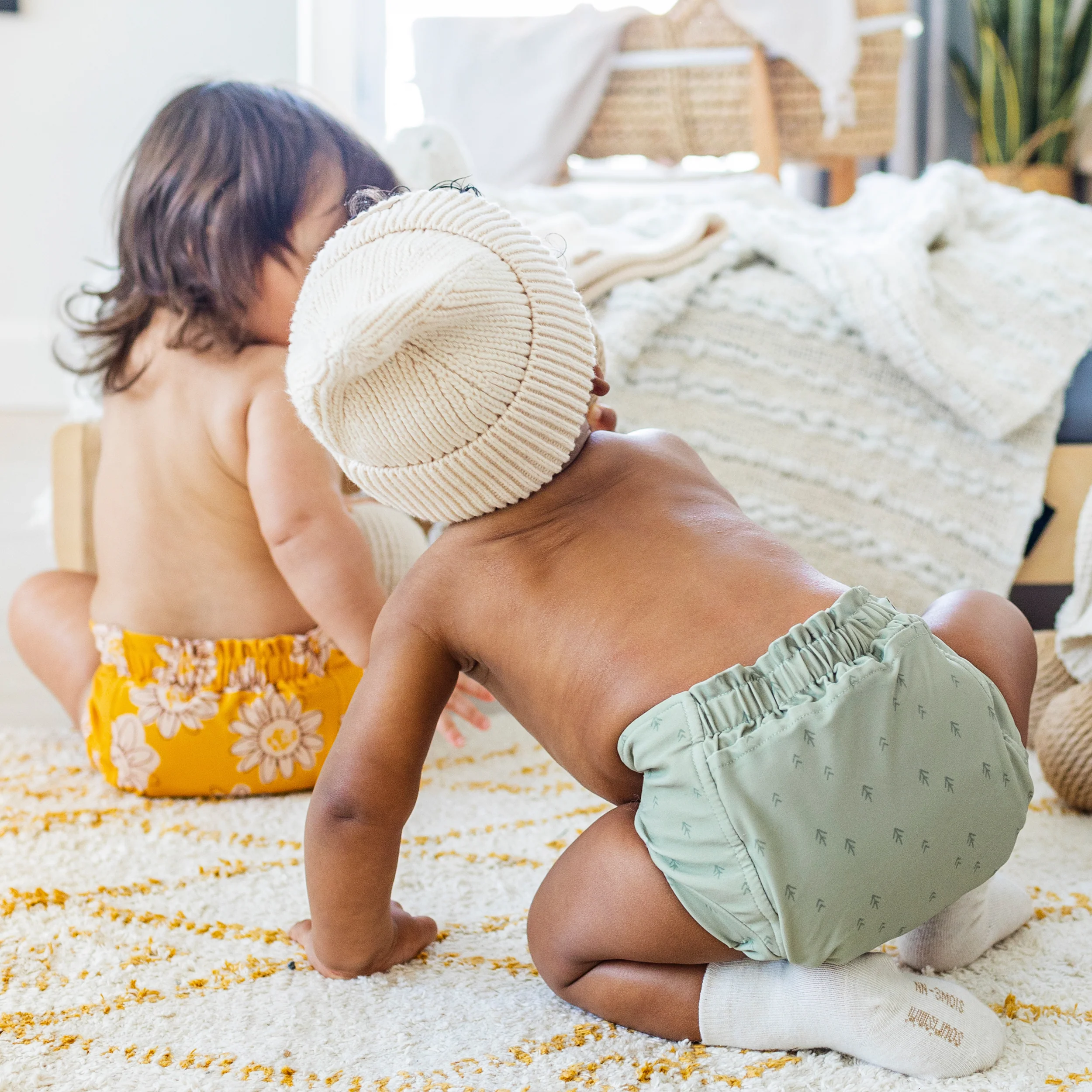 Couche réutilisable ultramince jaune à motif de fleurs, bébé - Image 3