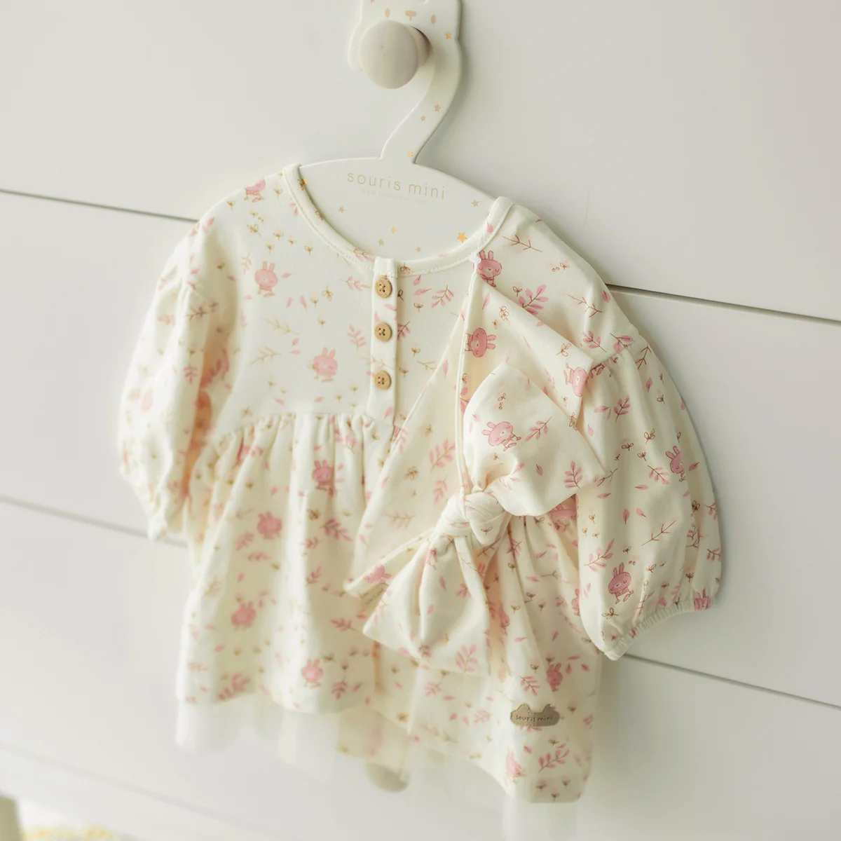 L’ensemble robe et bandeau crème avec motifs, naissance - Image 3