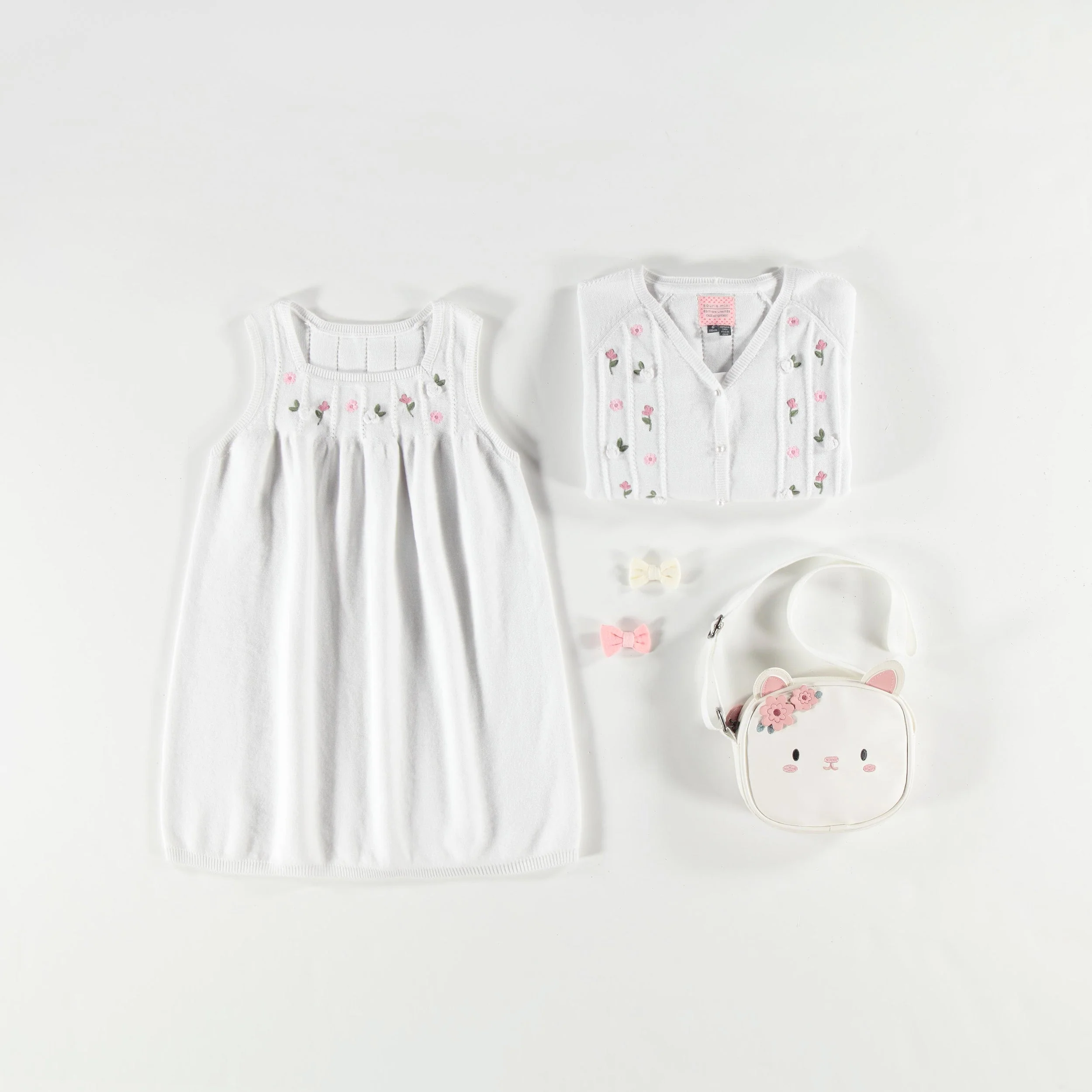 Robe blanche en tricot avec broderies florales, enfant - Image 5