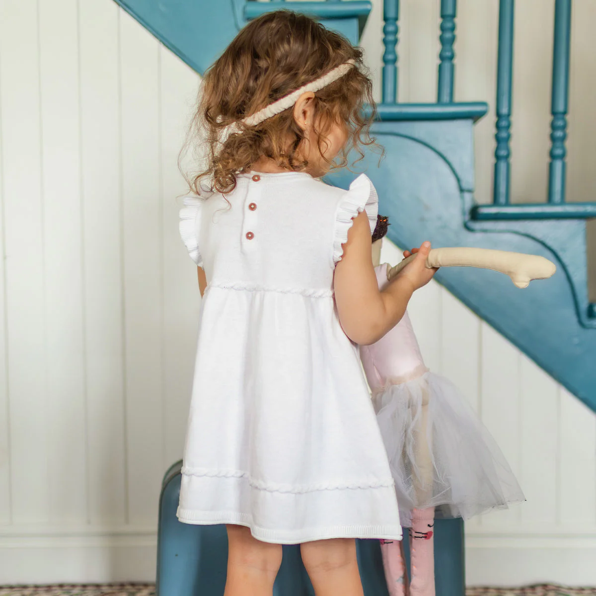 Robe blanche en tricot avec détails ajourés de fleurs, bébé - Image 4